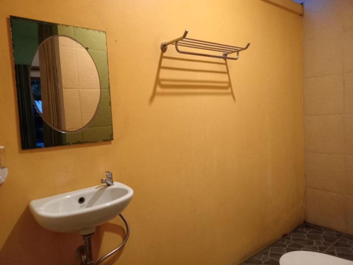 Yellow Bridge Guest House Нуса Лембонган Екстериор снимка
