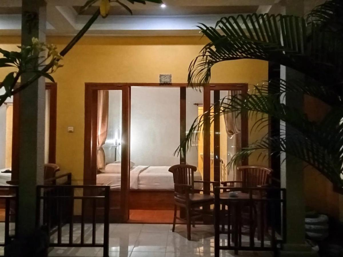 Yellow Bridge Guest House Нуса Лембонган Екстериор снимка