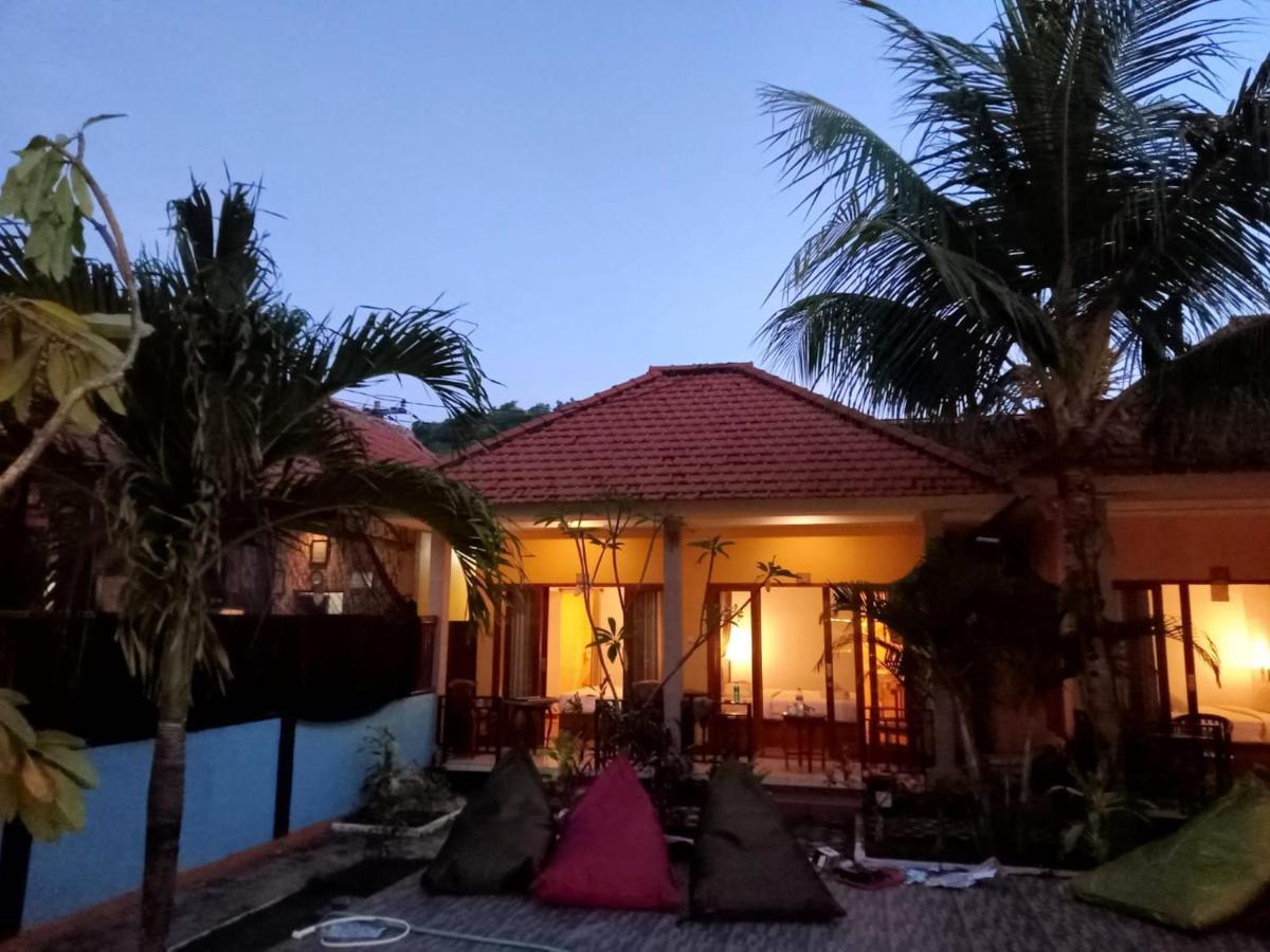 Yellow Bridge Guest House Нуса Лембонган Екстериор снимка