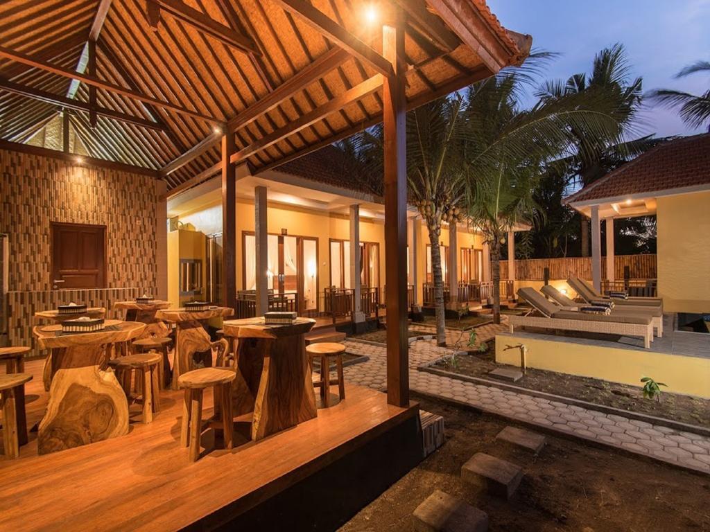 Yellow Bridge Guest House Нуса Лембонган Екстериор снимка